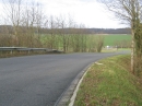 juste apr�s la travers�e de l'autoroute